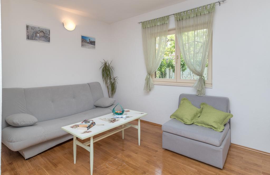Apartments In Trogir Exterior photo